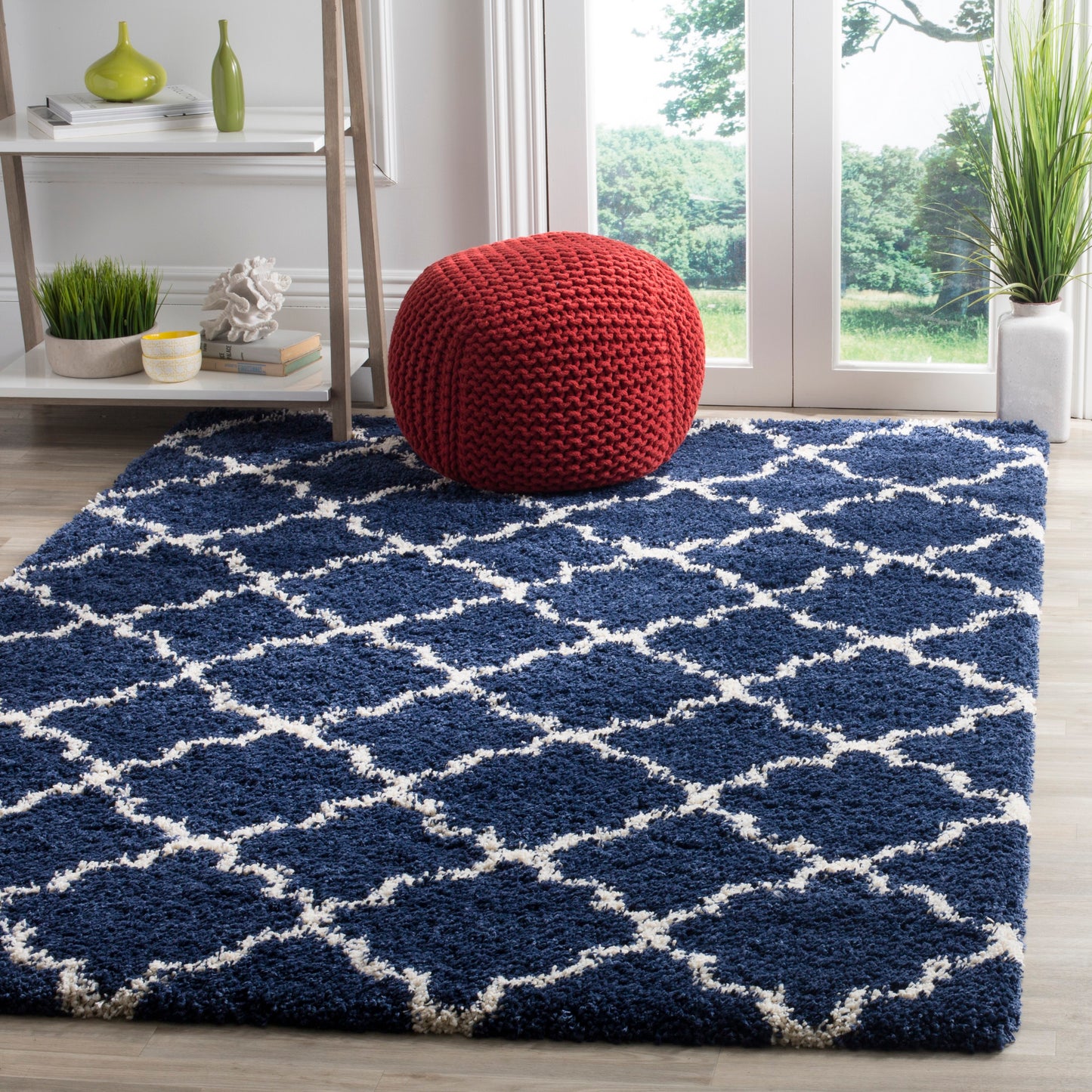Safavieh Hudson Theron Shag 9 x 12 (ft) Loomed Navy/Ivory Rectangular Indoor Trellis Area rug